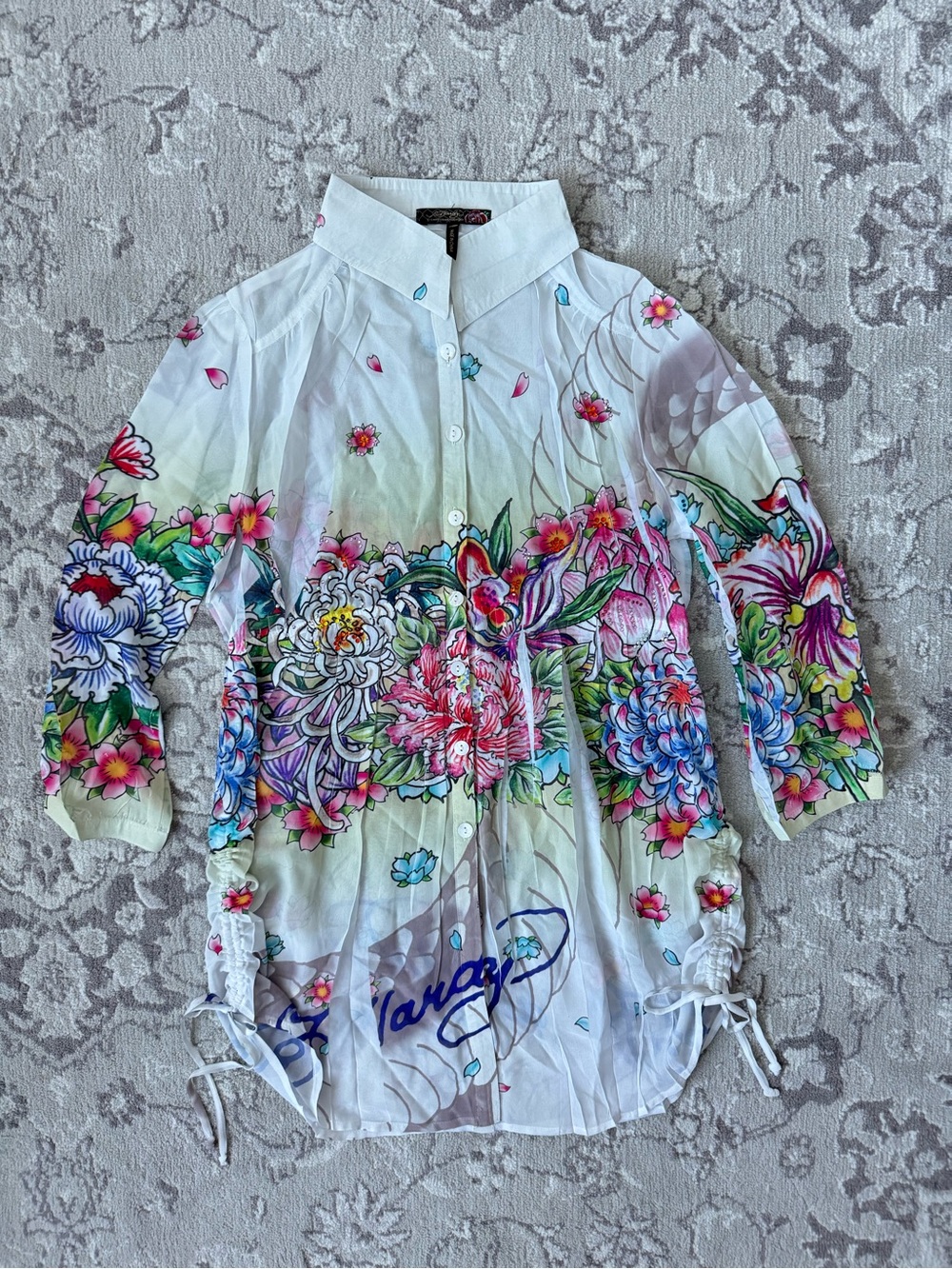 Ed Hardy White Button-Up 3/4 Sleeve Blouse Classic Floral Tattoo Motive - Picture 2 of 9